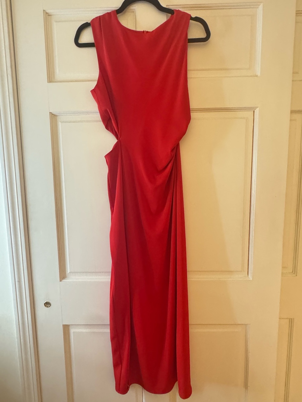 Zara - Elegant Red Sleeveless Draped Women's Dress